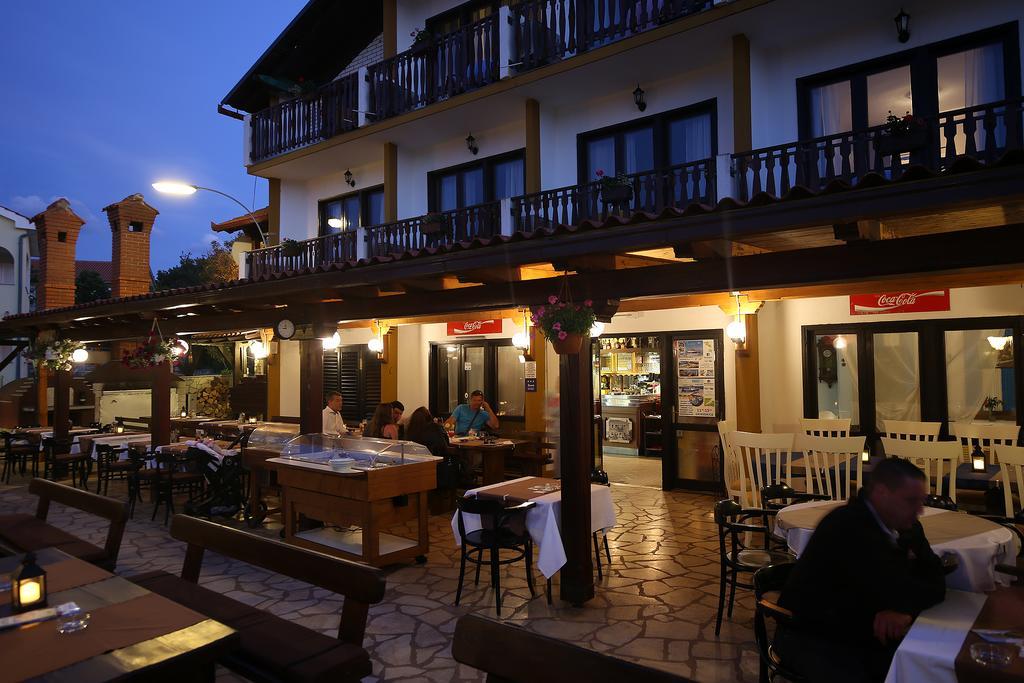 Guest House Zeba & Riviera Šilo Exterior foto