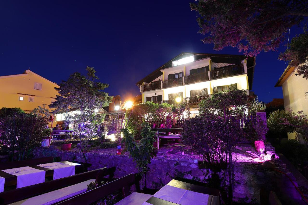 Guest House Zeba & Riviera Šilo Exterior foto
