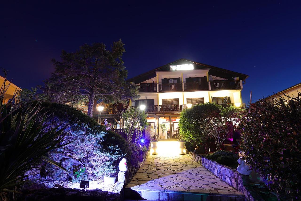 Guest House Zeba & Riviera Šilo Exterior foto